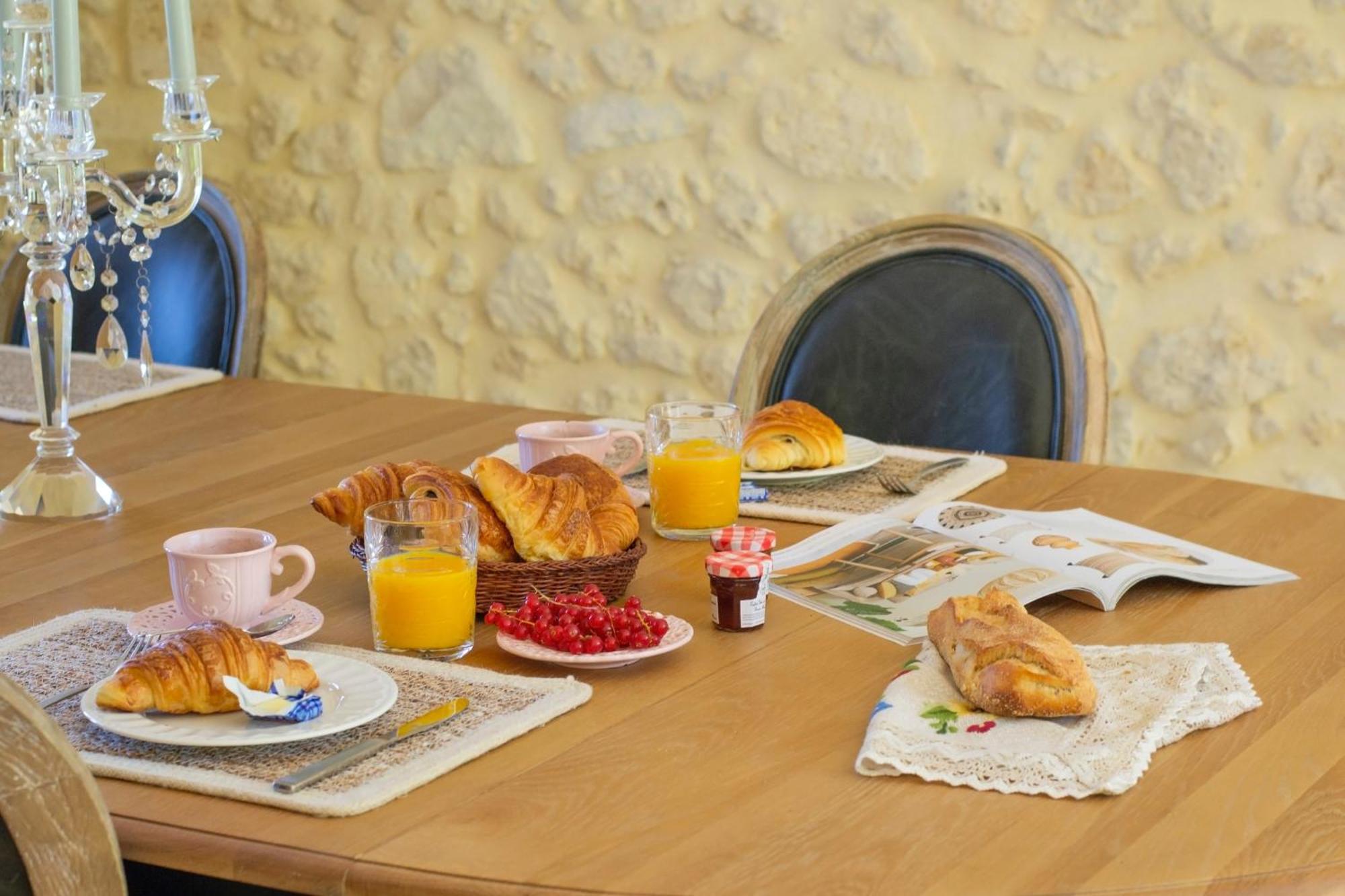 La Reserve Du Chateau De Roques Puisseguin Екстериор снимка
