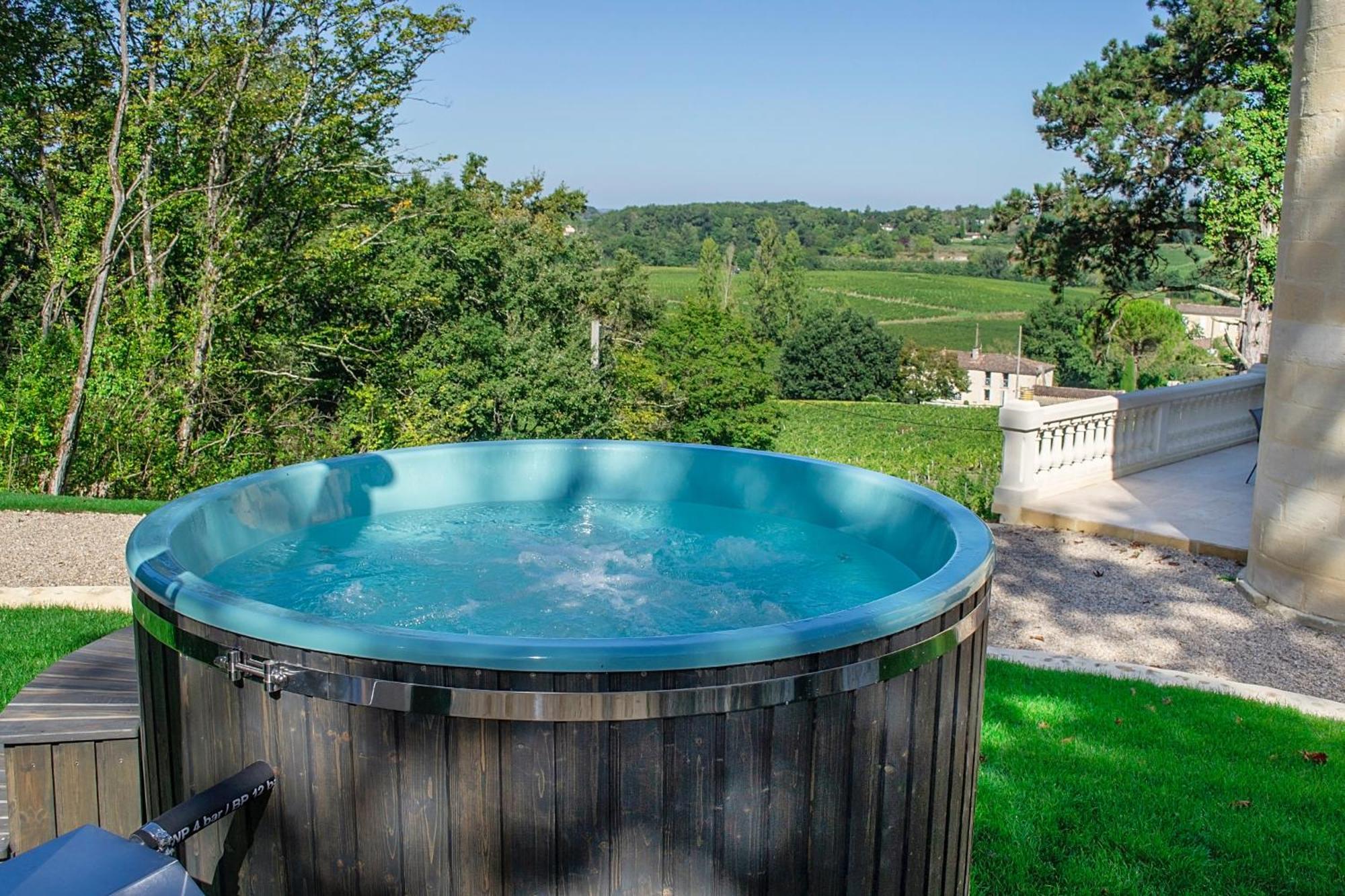 La Reserve Du Chateau De Roques Puisseguin Екстериор снимка